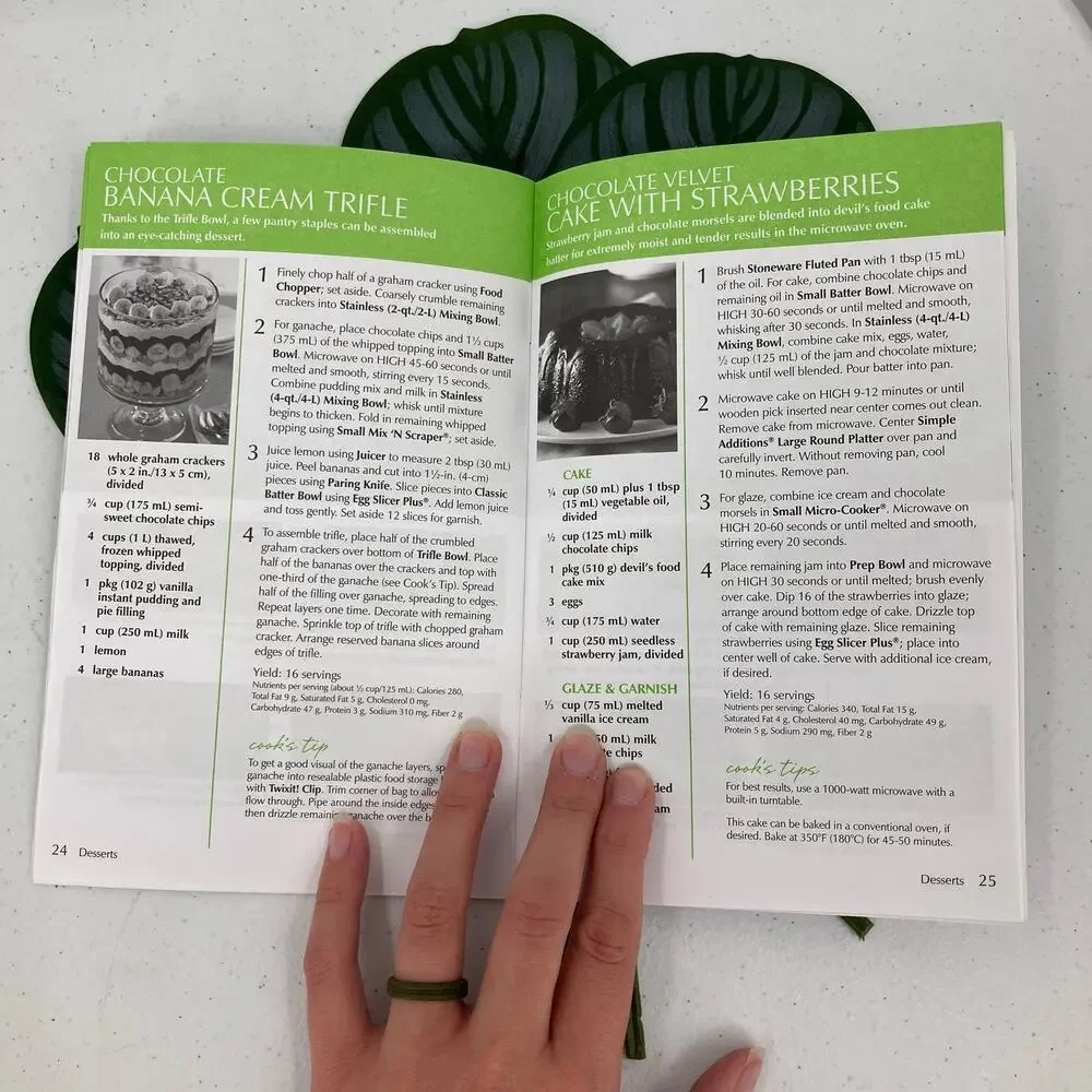 The Pampered Chef Season's Best 2009 Spring Recipe Collection Paperback Cookbook